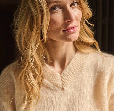pull col V en mohair et soie doux