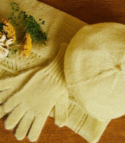 Parure gants bonnet écharpe en laine mohair