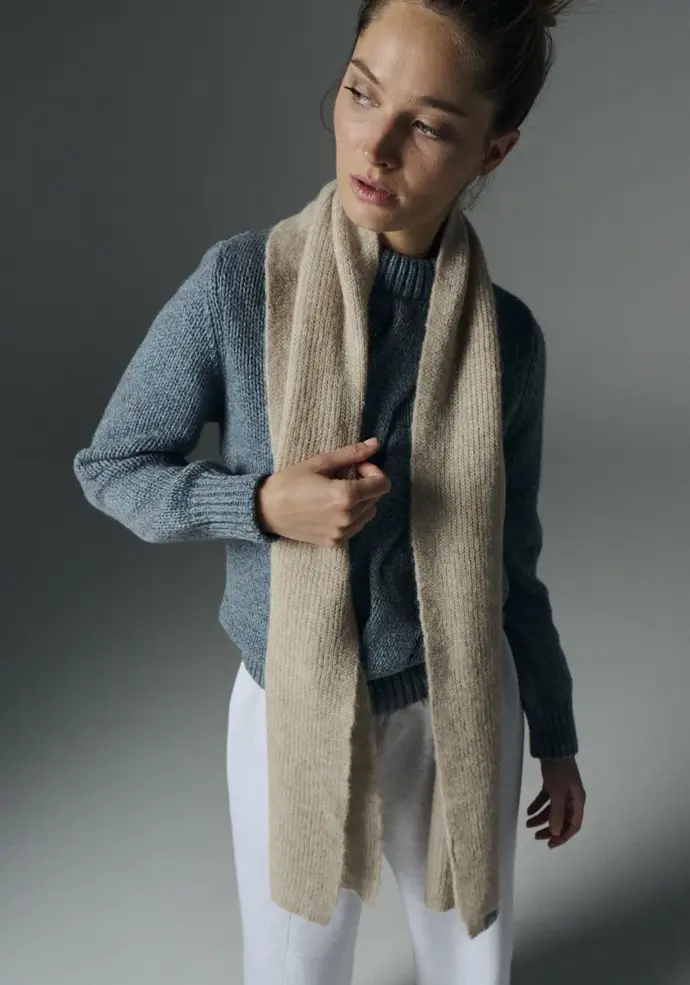 Echarpe femme en laine et alpaga couleur beige naturel