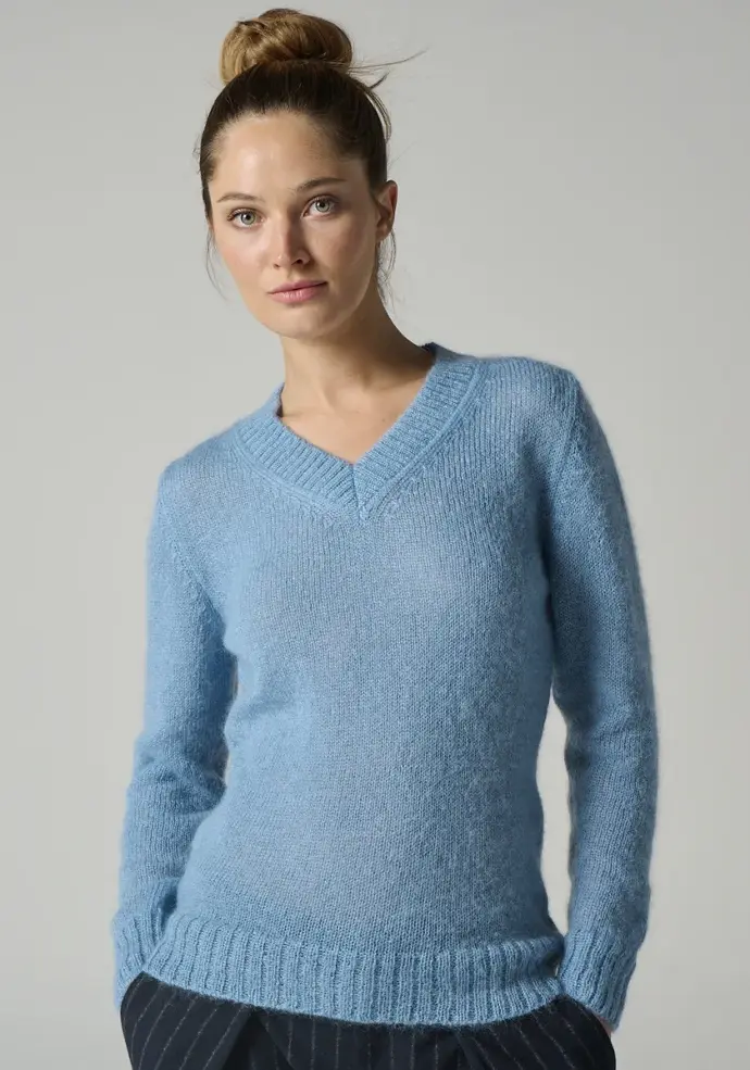 Pull femme col V en mohair de chevreau couleur bleu jean