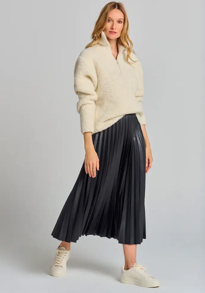 Pull en maille bouclette col montant pour femme