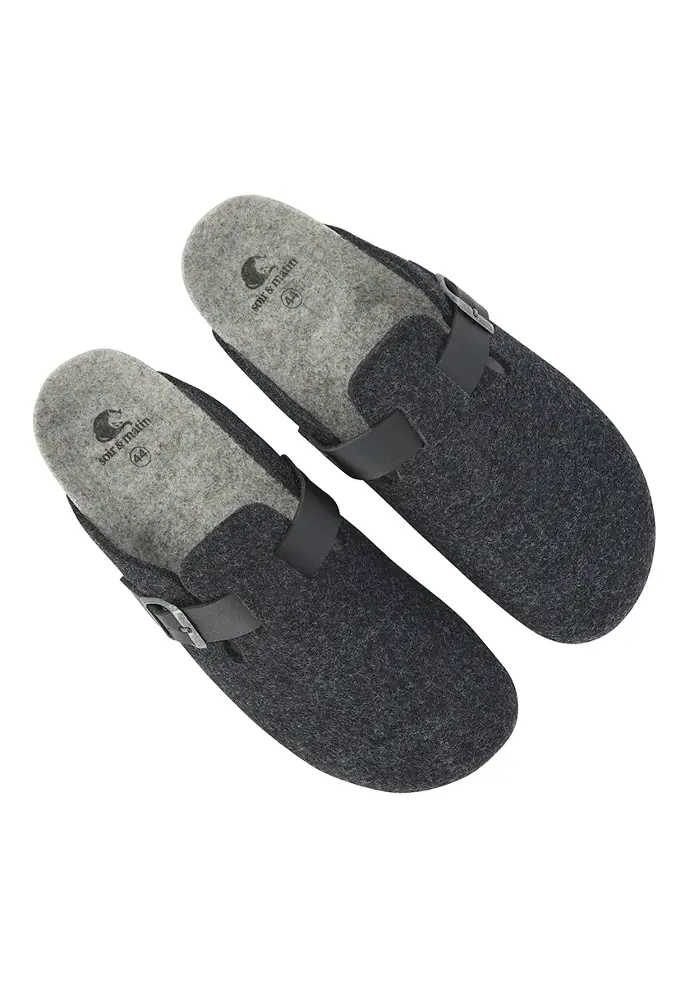 Mules homme feutre de laine avec patte de serrage en cuir