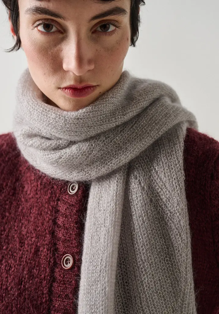 ​Echarpe femme en mohair et soie couleur gris