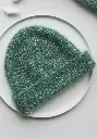 ​Bonnet pour femme en mohair et soie couleur vert