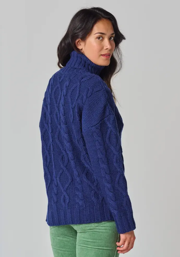 Pull en laine avec torsades