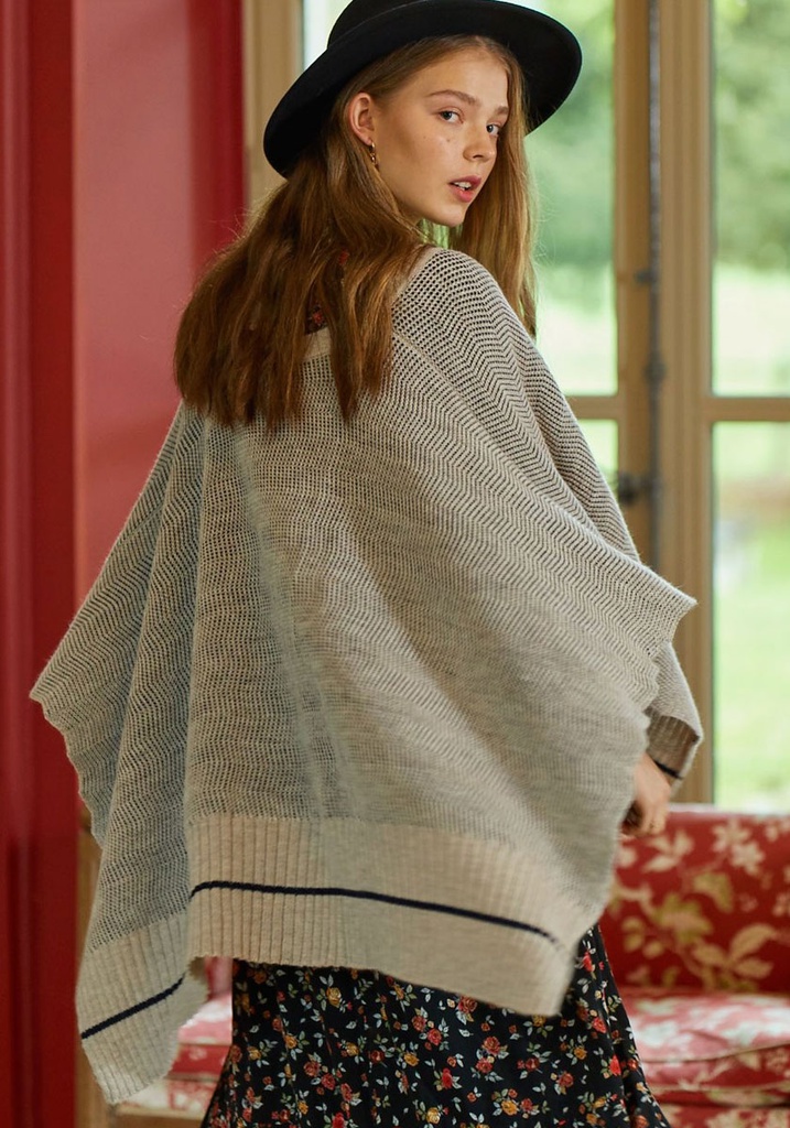 Poncho en maille légère et doux en alpaga et mérinos fabrication française