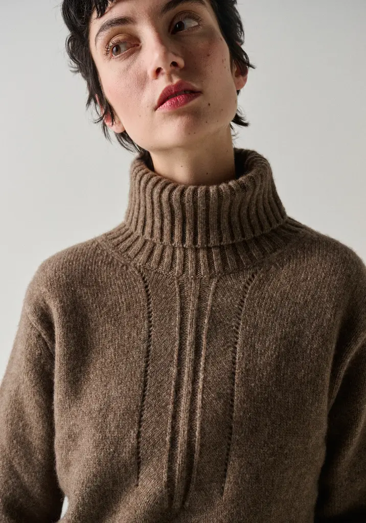 Pull femme col montant laine et duvet de yack large bords côtes