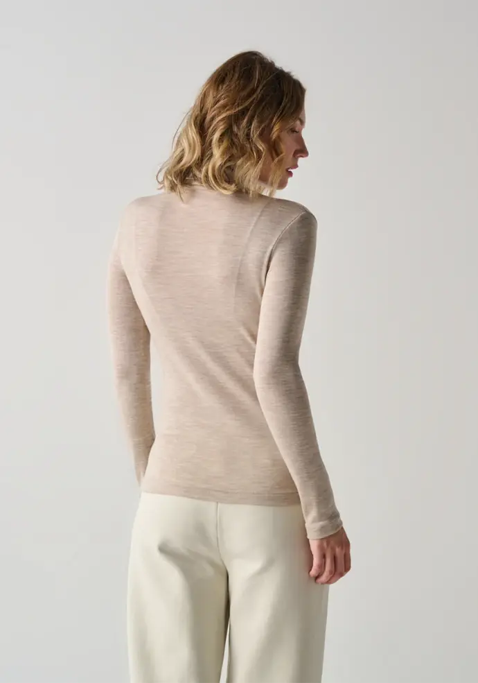 Sous pull femme col roulé mérinos et soie couleur beige