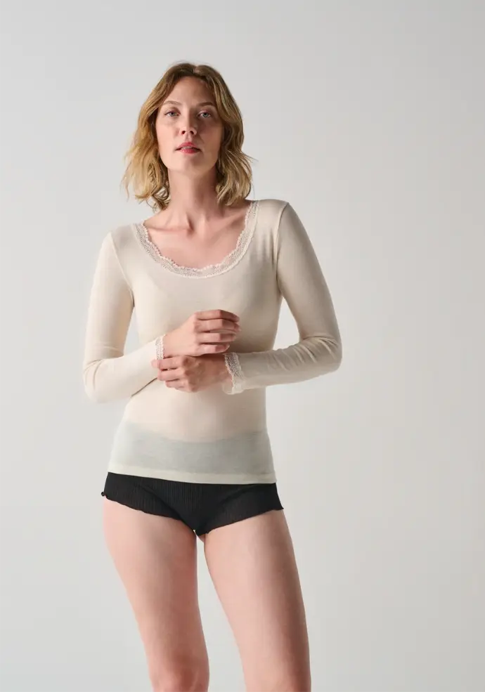 Sous vêtement chaud femme laine et soie confection italienne