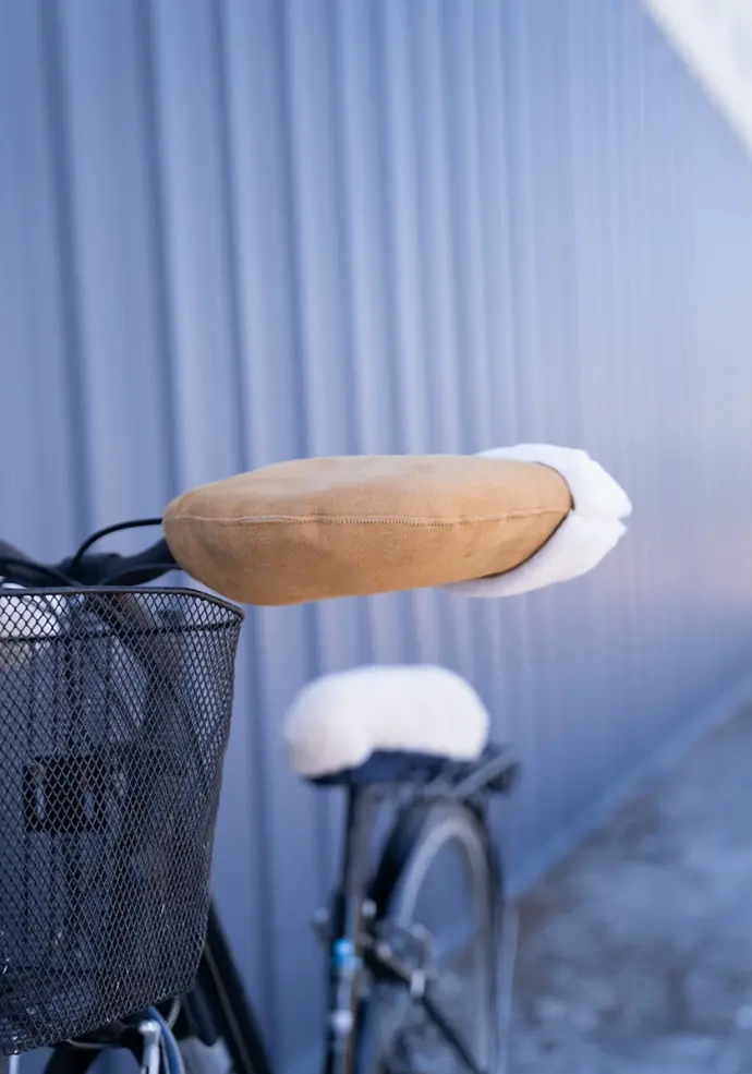 Manchons en peau de mouton pour vélo