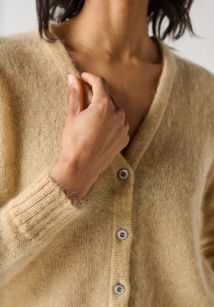 Cardigan femme en mohair et soie encolure en V