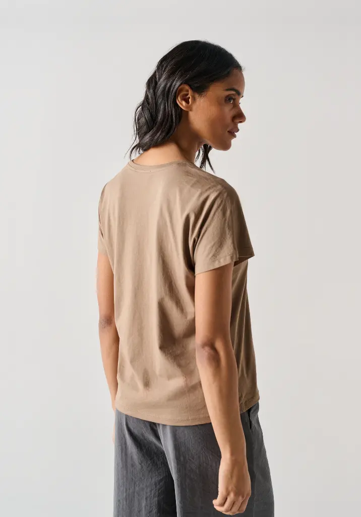 T-shirt femme col V 100% coton Pima couleur cappucino