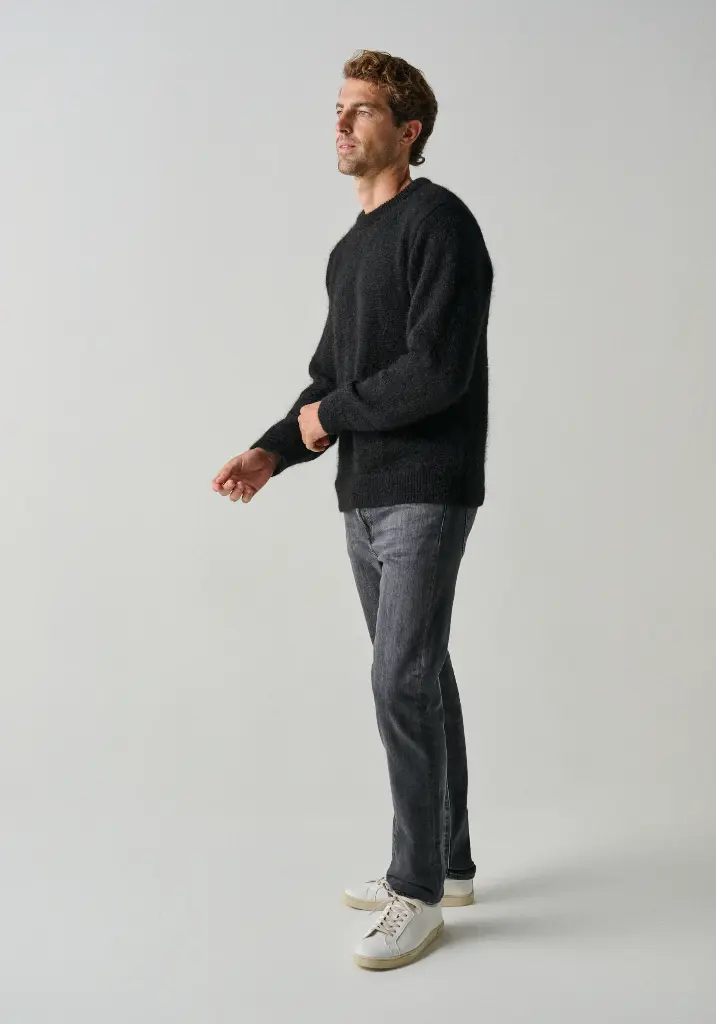 Pull homme col rond en mohair et soie coupe droite