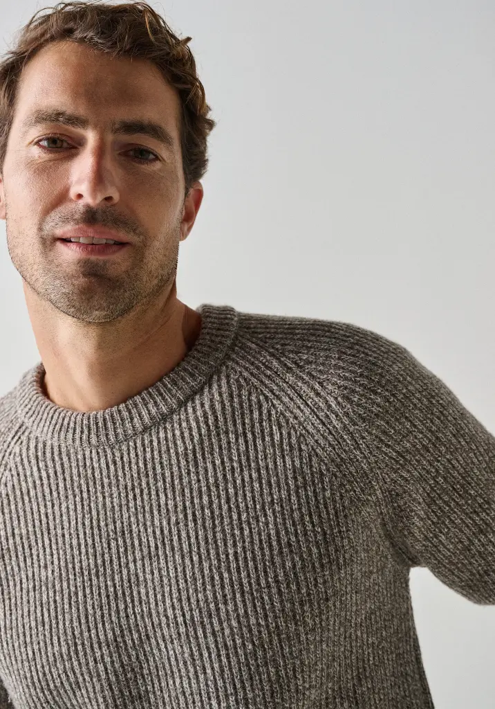 Pull homme col rond en laine vierge et yack tricot en côtes