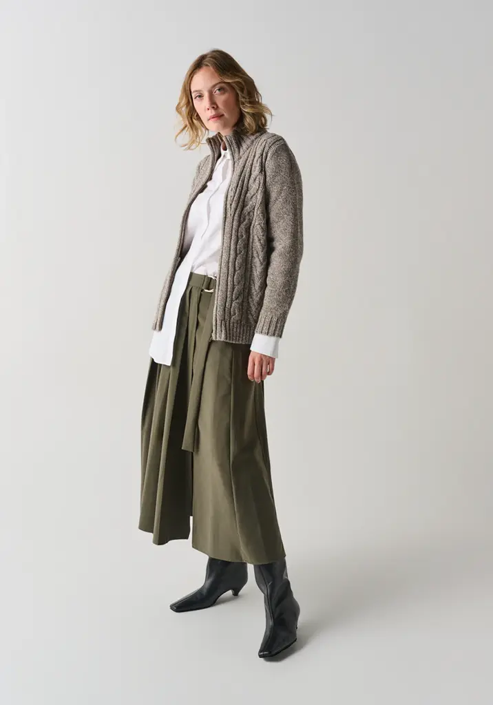 Gilet femme 2 poches en laine couleur beige naturel