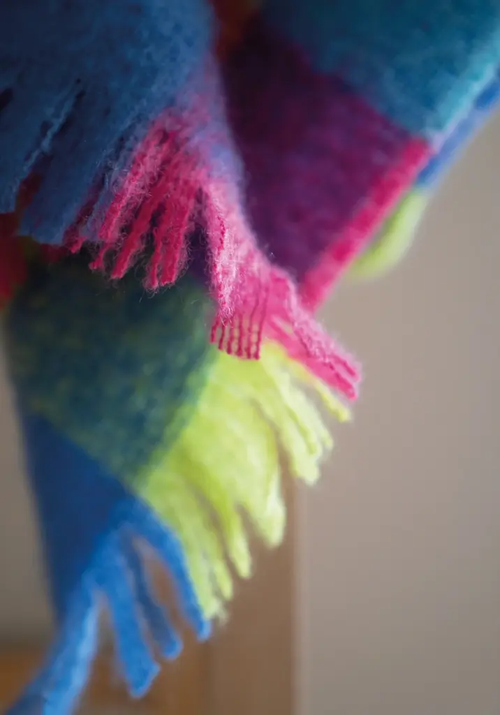 Plaid à carreaux en mohair et mérinos avec franges