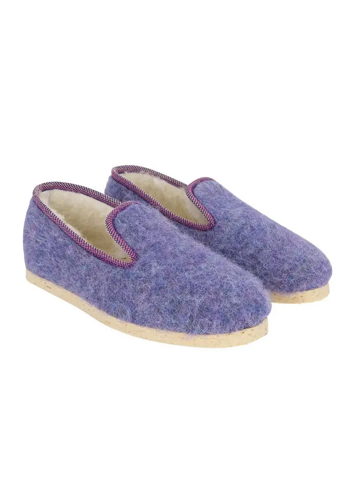 Lot charentaises femme  couleur lavande et chaussettes mohair