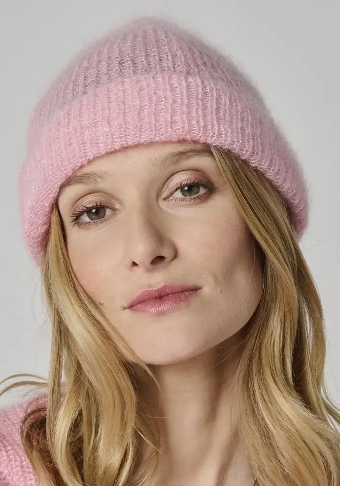 ​Bonnet pour femme en mohair et soie