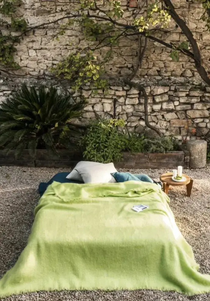 Couverture mohair légère et vaporeuse