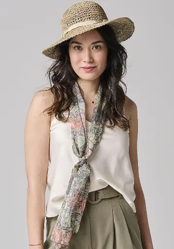 Chapeau crochet en paille